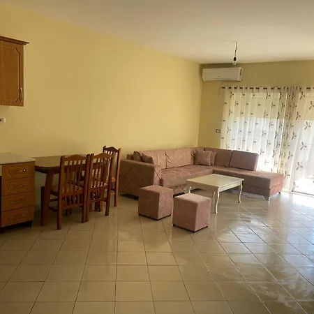 Happy House Apartment